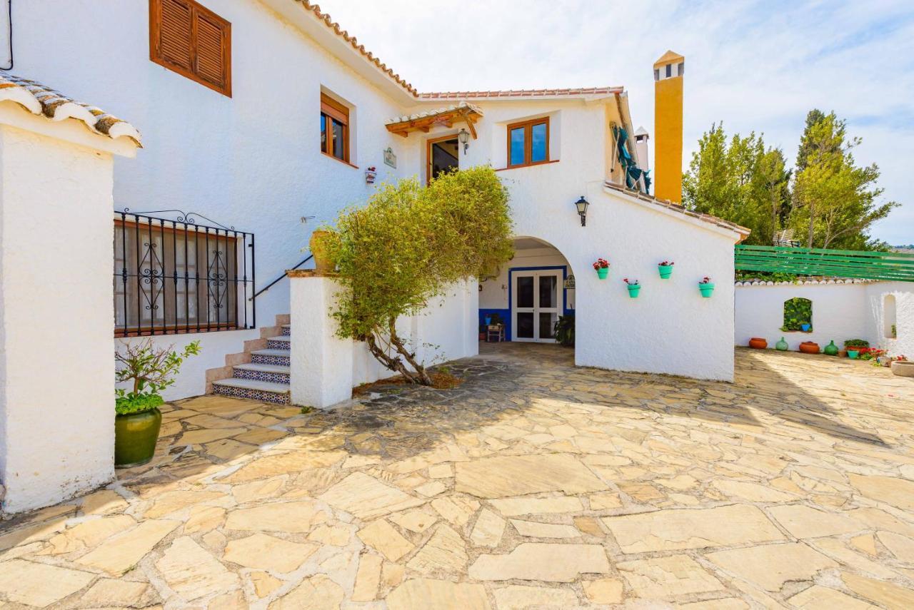 Casa Jardín Del Olivar Con Piscina Privada Pensión Alcaucín